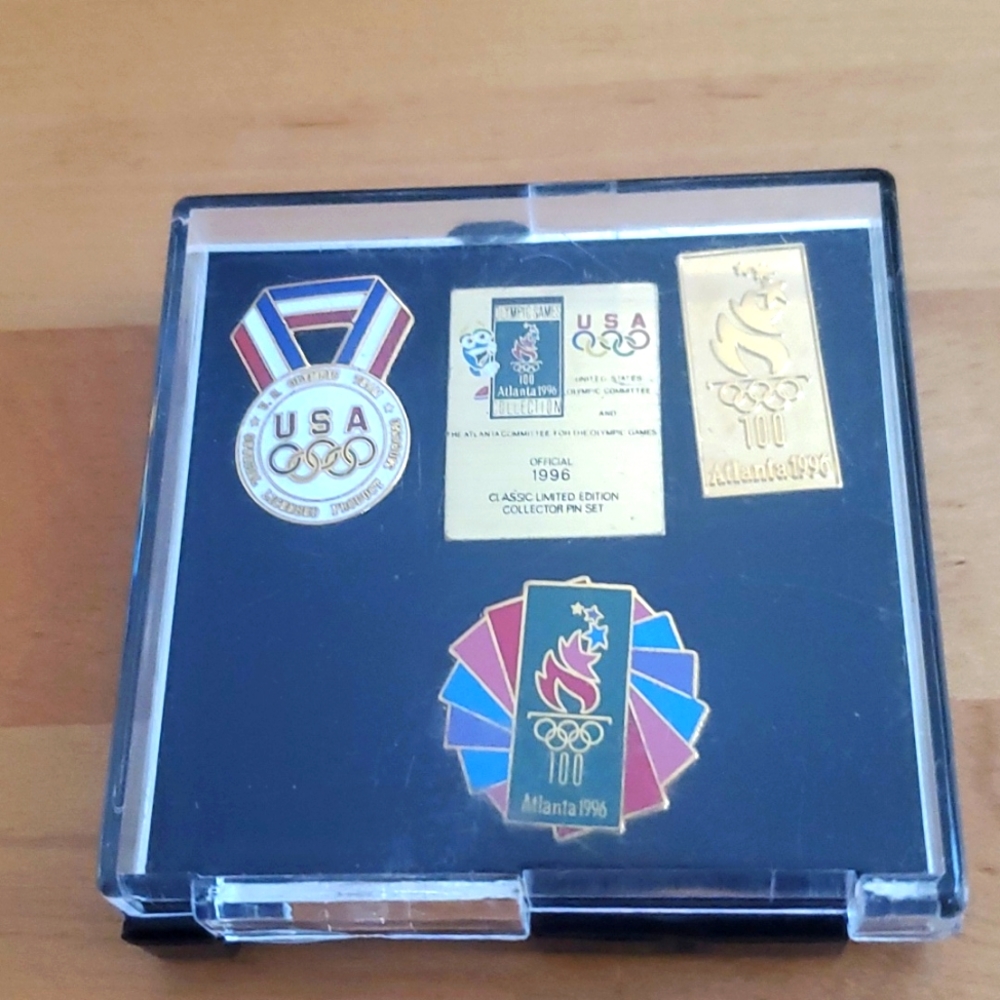 Classic Limited Edition Collector Pin Set Authentic Olympic Games 1996 USA